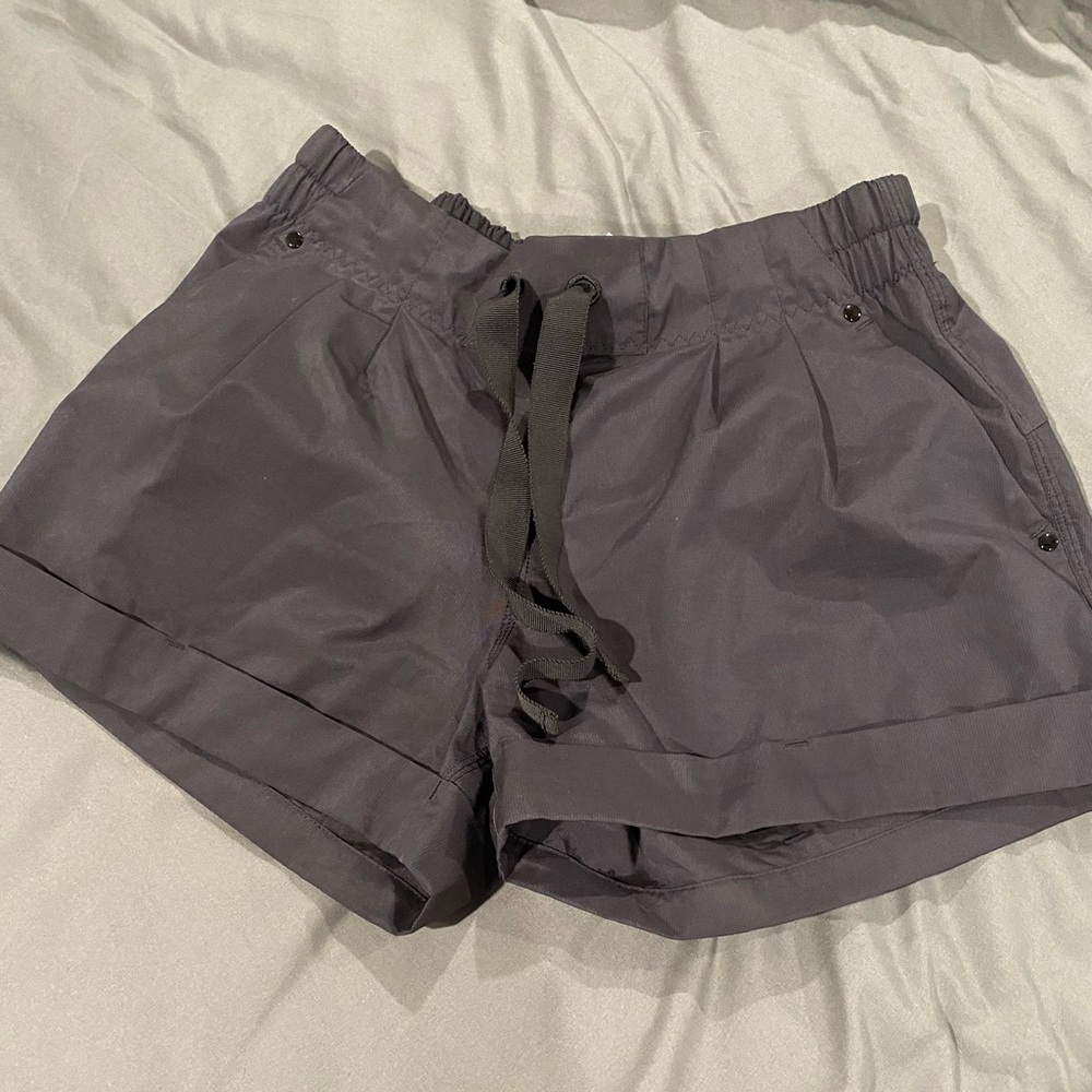 Lulu shorts